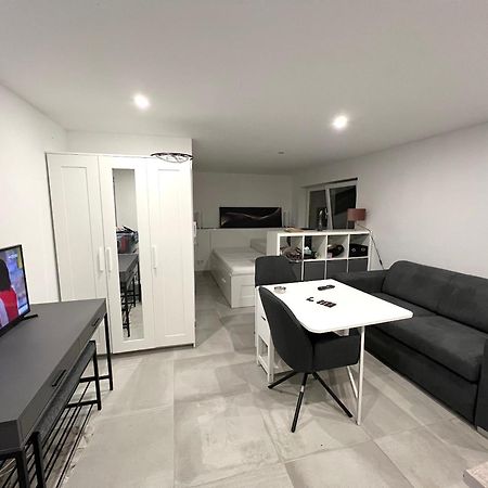 Willkommen In Dagersheim Bei Boeblingen! Gemuetliches 1 Zi Appartement Zum Wohlfuehlen In Einem Angenehmen Umfeld! Dış mekan fotoğraf