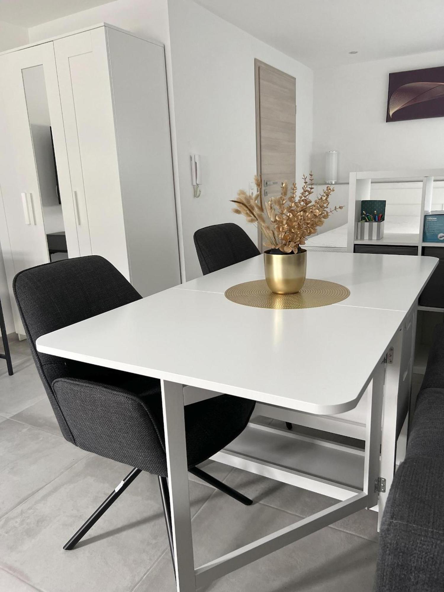 Willkommen In Dagersheim Bei Boeblingen! Gemuetliches 1 Zi Appartement Zum Wohlfuehlen In Einem Angenehmen Umfeld! Dış mekan fotoğraf